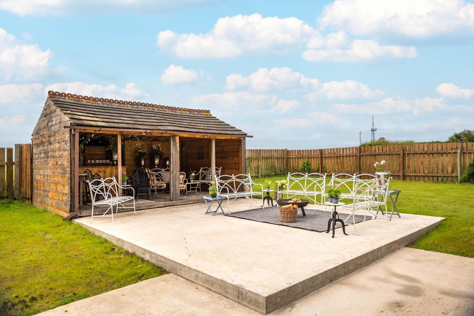 Large Country Cottage, Sleeps 8 - Spa Facilities, Garden Bar, Catering Services, Free Parking, Nature Reserve, Hen Parties Scunthorpe Exteriér fotografie